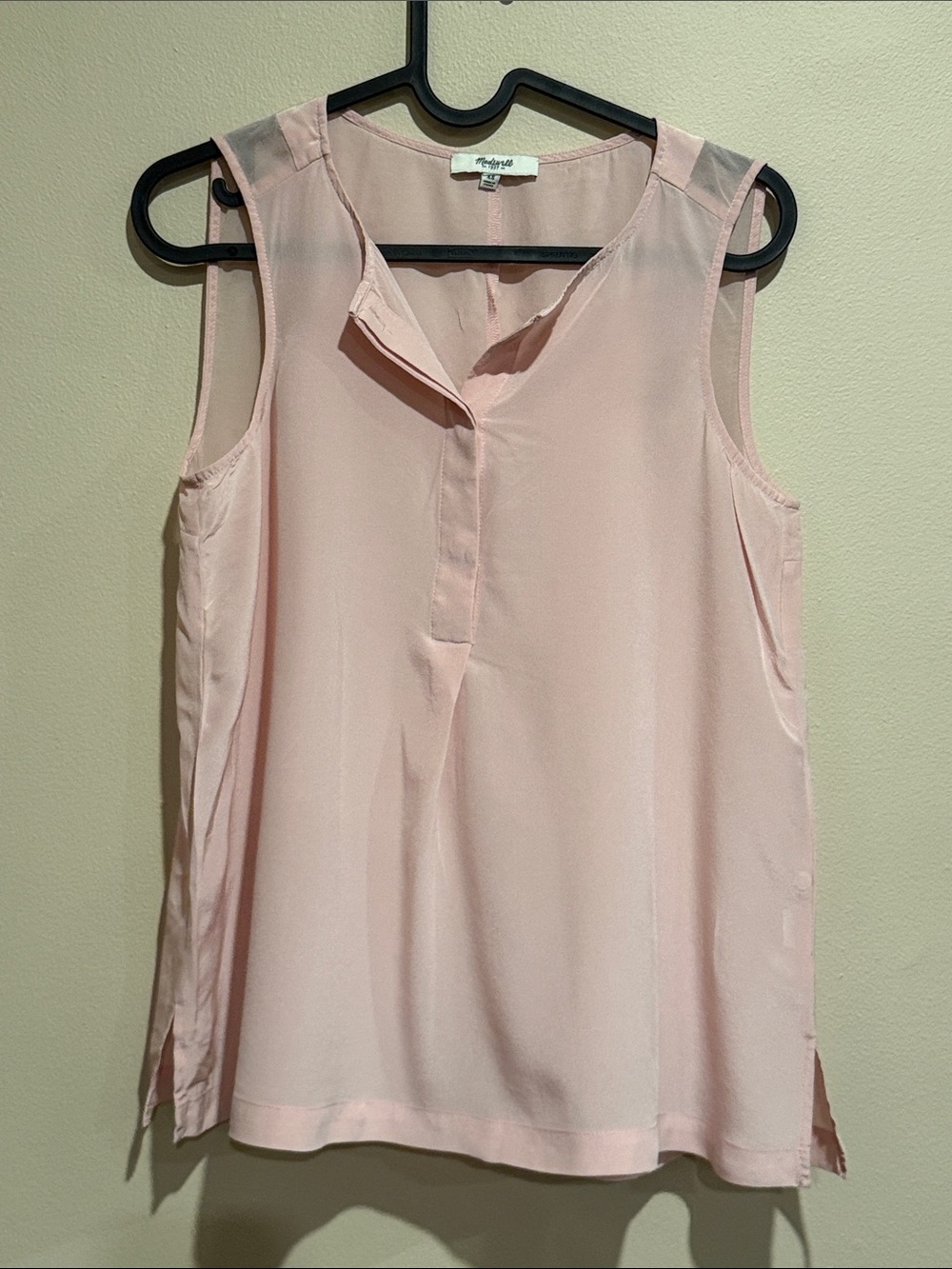 Madewell Blush Pink Sleeveless V-Neck Shell Top flowy sheer feminine